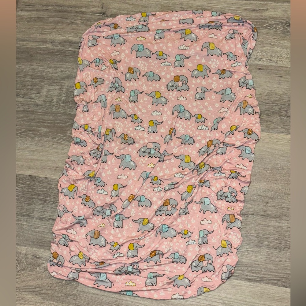 Little sleepies pink elephant snuggles Mini crib sheet